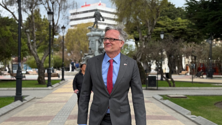 Embajador británico visitó Punta Arenas y desligó al gobierno inglés de ruta marítima con Malvinas