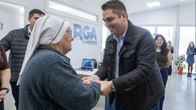 Perez recibió a la hermana Carla Riva en el Centro Municipal que lleva su nombre en Río Grande
