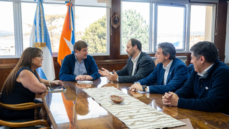 Melella se reunió con autoridades de TotalEnergies por inversiones en Tierra del Fuego
