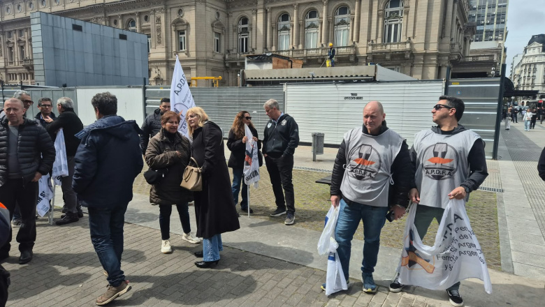 Gremios portuarios protestan frente a la Corte Suprema y exigen el fin de la intervención