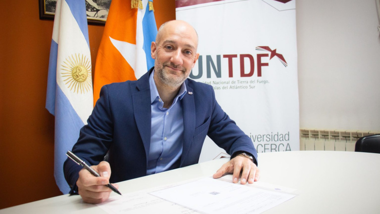 La UNTDF emitió el título número 500 y abre paso a la implementación del Título digital