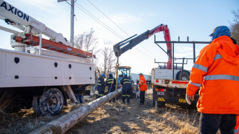 El acceso a la electricidad, más cerca para las familias del barrio 'Altos del Turbio' en Tolhuin