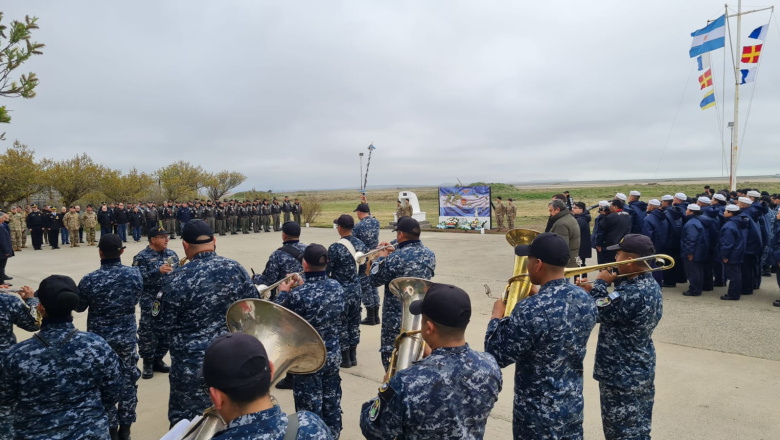 La Base Aeronaval Río Grande celebró sus 77 años con un emotivo homenaje a los héroes de Malvinas
