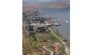 Ejercicios en Malvinas son de “rutina”, dice consejero británico