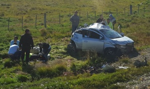 Vuelco con heridos en cercanías al río Ewan
