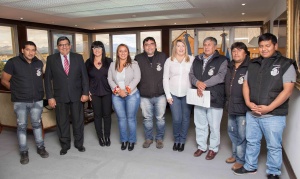 Gobierno firmó un convenio para construir 40 viviendas a trabajadores portuarios