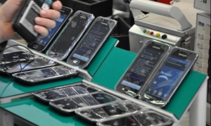Nación evalúa reducir los aranceles a la importación de celulares