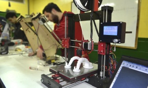 Enseñan en un taller el uso de la impresión 3D