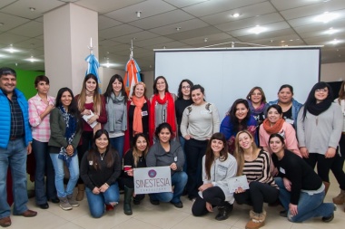 Arcando entregó certificados a mujeres emprendedoras de la ciudad