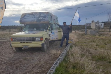 "El mejor jefe de Argentina": Emilio Saez caminará desde La Quiaca a Tolhuin para concientizar sobre la basura en las rutas