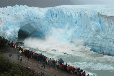 El Glaciar Perito Moreno inició su ciclo de cierre, anticipando el espectáculo único de su ruptura