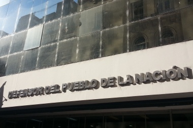 Cruce por aguas argentinas: el Defensor Público de la Nación se declaró competente