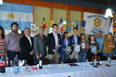 El Rotary Club Río Grande entregó el premio "Vecino Solidario 2017"