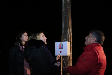 Gobierno inauguró el tendido eléctrico en la zona de la cabecera del Lago Fagnano