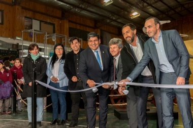 Arcando inauguró la muestra provincial de Ciencia y Tecnología en Ushuaia