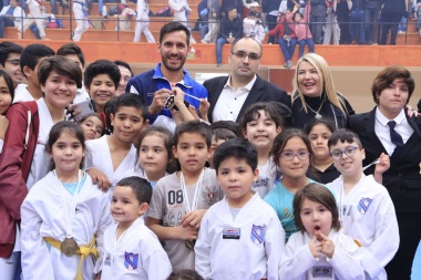 Bertone recibió al campeón olímpico Sebastián Crismanich