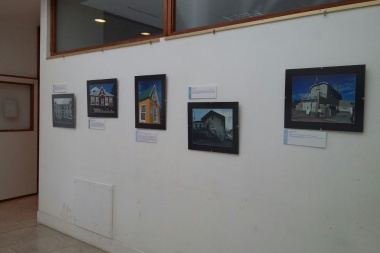 UNTDF: Se inauguró la muestra "Patrimonio Arquitectónico Cultural de Ushuaia"
