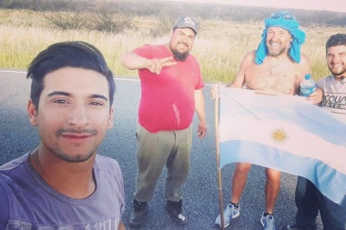 Emilio Saez en Río Colorado: "La gente ha hecho de esta caminata algo impresionante"