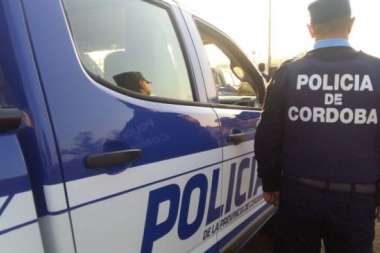 Detuvieron a fueguino que se metió en un patio, se desnudó y comenzó a masturbarse