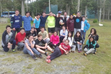 La Agencia de Deportes y Juventud realizó un trekking de jóvenes en Tolhuin