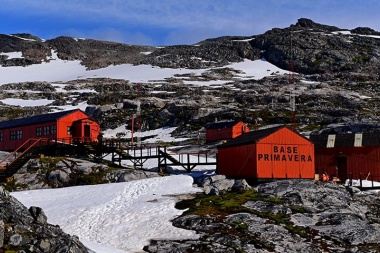 Campaña antártica de verano: reabrió la Base Primavera