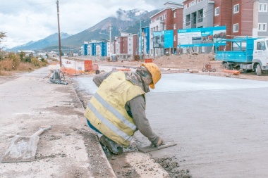 Ushuaia: levantarán el viejo pavimento para la segunda etapa de Yrigoyen