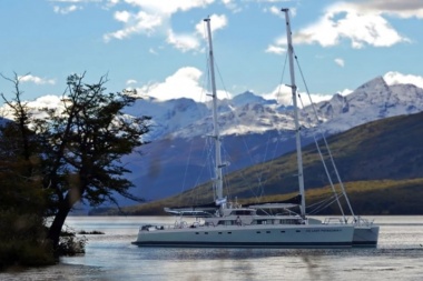 "Ice Lady", el velero que promocionará a Tierra del Fuego y la Antártida por el mundo