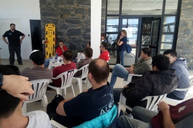 Ushuaia: capacitaron en primeros auxilios a más de cien trabajadores municipales