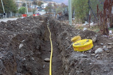 Destacan avances de obra en la red de gas que se construye en el Valle de Andorra