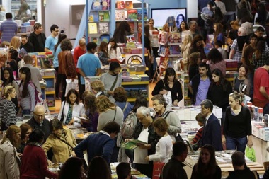 Feria del Libro: El Gobierno reclamará a organizadores por la omisión de Malvinas