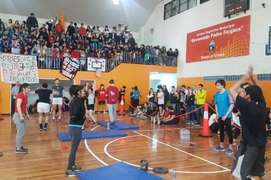 Olimpíadas Estudiantiles: Se realizaron los “Crossfit Games” en el Centro Deportivo