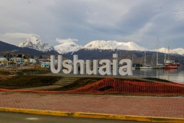 Invitan a la inauguración del cartel de Ushuaia a orillas del Canal Beagle