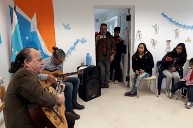 Gobierno organizó una jornada folclórica en la Escuela ARA San Juan de Almanza