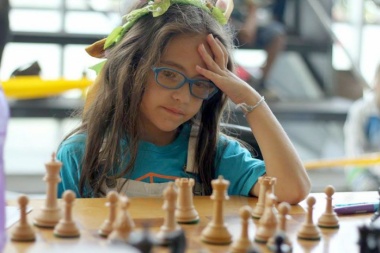 Pequeña ajedrecista de Ushuaia participará en un torneo Sudamericano