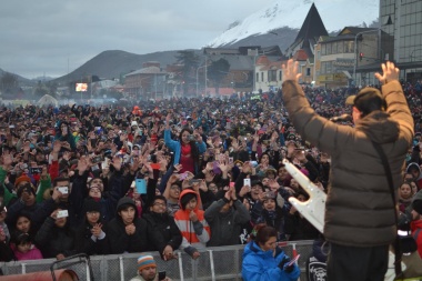Mas de 10 mil personas asistieron al show de Damas Gratis por el Día del Estudiante