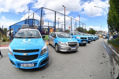El intendente Vuoto entregó nueve camionetas a distintas áreas de la Municipalidad