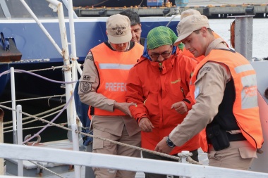 Rescataron con éxito a un argentino accidentado en Isla Navarino