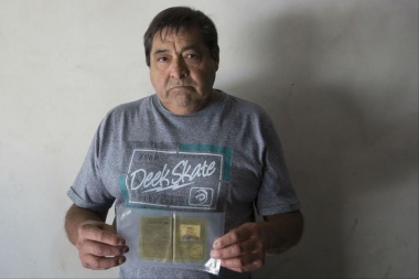Le pidió a su amigo que le cuidara el DNI en Malvinas y él se lo llevó a la tumba: lo recuperó 37 años después