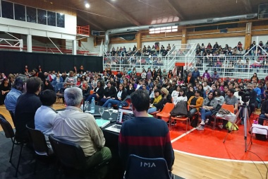 Más de 1300 de docentes participaron de las disertaciones de Marco Raúl Mejía