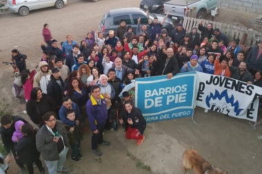 'Barrios de Pie' organiza una olla popular en la Margen Sur a la espera de las cifras del INDEC