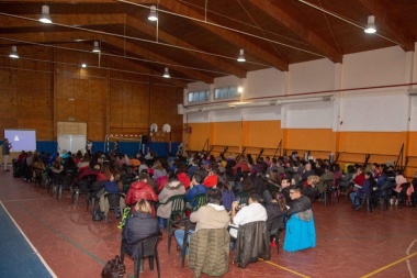 Se realizó en Ushuaia la jornada de abordaje integral sobre consumos problemáticos en el ámbito educativo