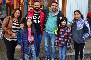 La kermese municipal de Ushuaia festejó sus 10 años en el 'Cochocho Vargas'