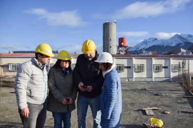 Ampliación del Hospital Regional Ushuaia: funcionarios y legisladoras recorrieron la obra