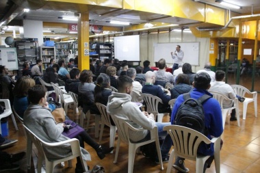 Caballero presentó las leyes de software e industrias creativas en la UTN de Río Grande
