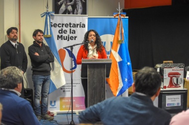 Avila destacó la propuesta de Alberto Fernández de crear un Ministerio de la Mujer