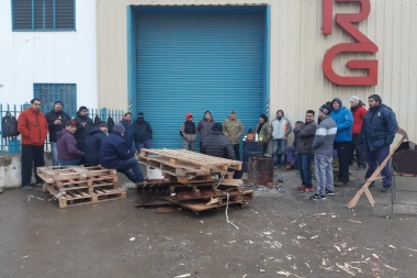 Trabajadores de Textil Río Grande reclaman por pagos irregulares en sus salarios