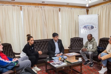 Deportistas de élite se reunieron con el vicegobernador Arcando en la Legislatura