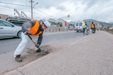 El Municipio de Ushuaia inicia la limpieza profunda de la ciudad por sectores
