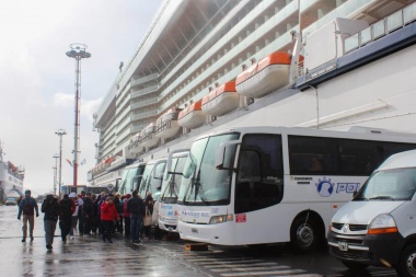 Municipalidad y Gobierno coordinan acciones para recibir a cruceristas en Ushuaia