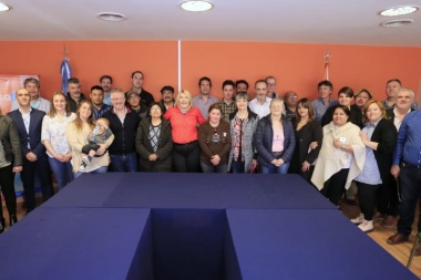 La gobernadora Bertone se reunió con emprendedores pyme de Río Grande